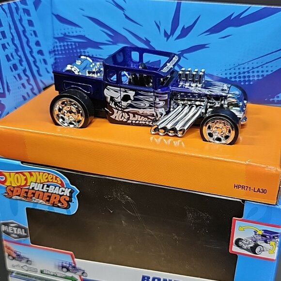 HOT WHEELS Bone  Shaker Pull Back Speeders 1:43 - Picture 2 of 11